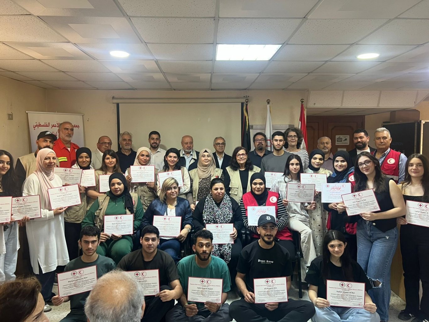 مستشفى الهمشري تتوّج رسالة الإنسانية بتخريج دفعة جديدة من متدربي الإسعاف الأولي في صيدا