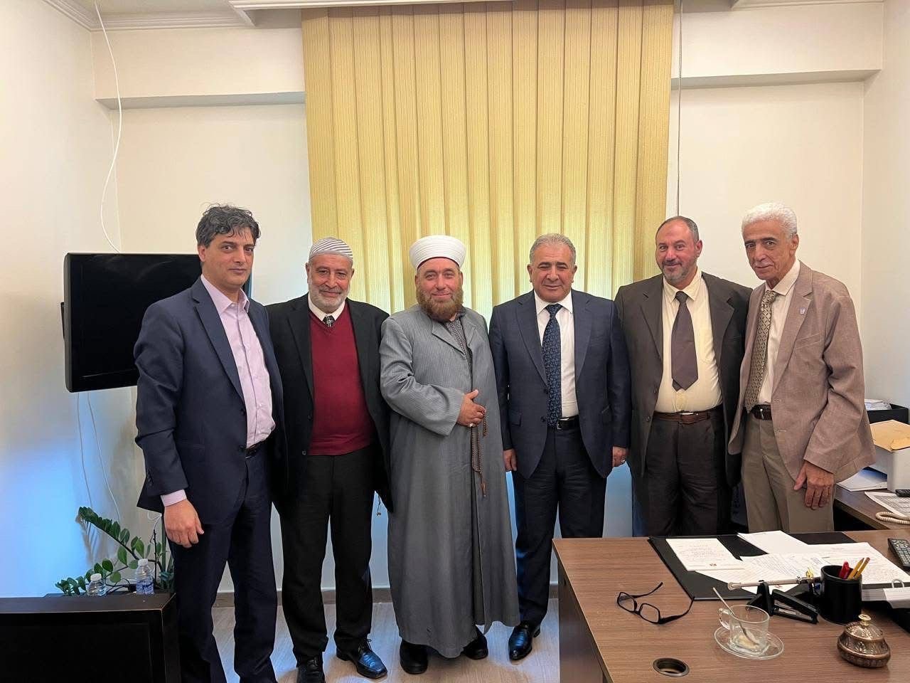 السفير الاسعد يلتقي وفداً من ابناء مخيم نهر البارد