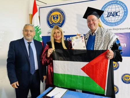 الدكتور وسيم وني يتوّج مسيرته الأكاديمية بدكتوراة جديدة في الإعلام الرقمي من أكاديمية لانكستر البريطانية للدراسات العليا