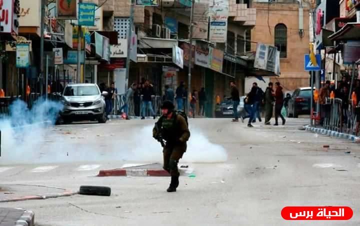 إصابة شاب بجروح طفيفة خلال مواجهات مع الاحتلال في مخيم العروب