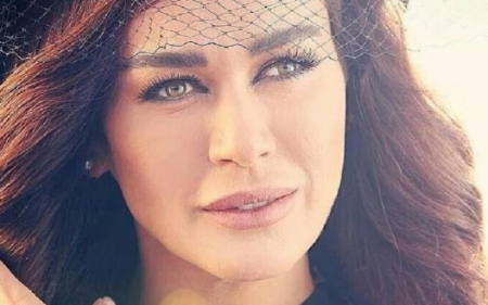 نادين الراسي تطلب المساعدة وتستنجد