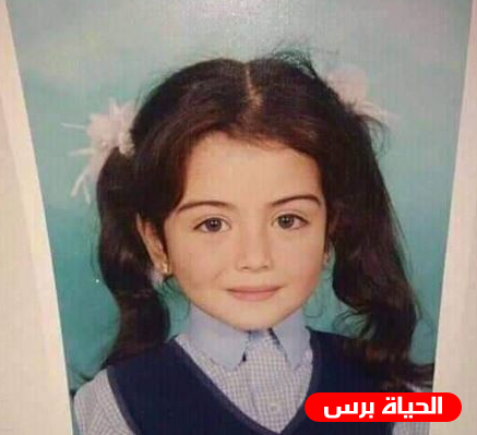 روان طفلة تغزو مواقع التواصل بجمالها