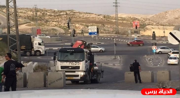الاحتلال يغلق مدخل بيت فجار الرئيسي بشكل مفاجئ 