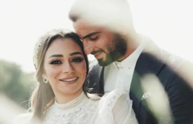 محمد الشرنوبي يعقد قرانه على راندا رياض وأنغام تعلق