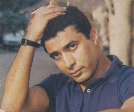 لقاء الوداع بين احمد زكي ووالدته 