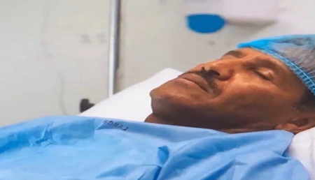 شاهد خالد عبد الرحمن من داخل المستشفى