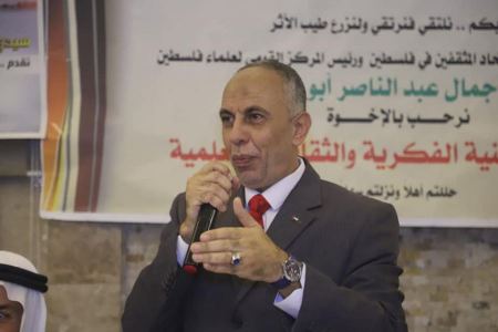 المنسِق الزنديق، والمصَفِق،المسَاق لِلِانِزلاَق ولِلِإحِراق..الكاتب الدكور:جمال ابو نحل