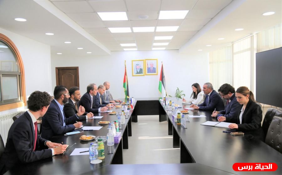 الشيخ خلال لقائه وفدا من وزارة الخارجية الفرنسية : ناقشا الأزمة المالية في ظل وقف الدعم المالي للسلطة واحتجاز الاحتلال لأموال المقاصة