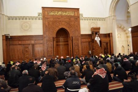 جدول خطباء مساجد النصيرات ليوم الجمعة 3/6/2022