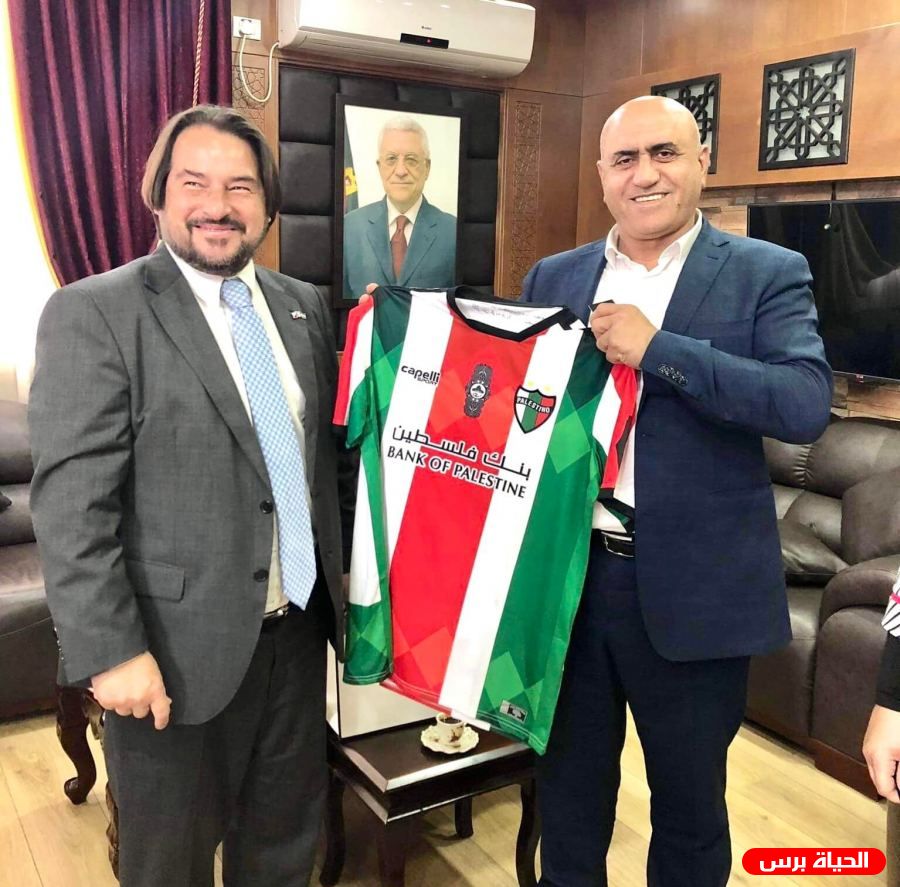محافظ جنين يطلع سفير تشيلي على أوضاع المحافظة وانتهاكات الاحتلال