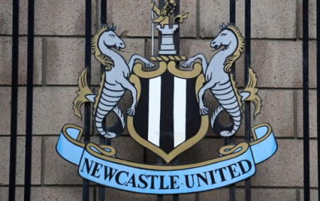 نيوكاسل يونايتد يصدم جمهوره ويعلن دعمه للمثليين في Pride Month