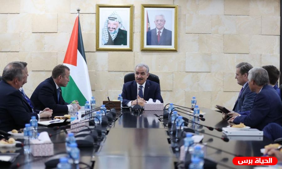 اشتية يدعو الكونغرس الأمريكي : لتعزيز التعاون المباشر بين فلسطين والولايات المتحدة