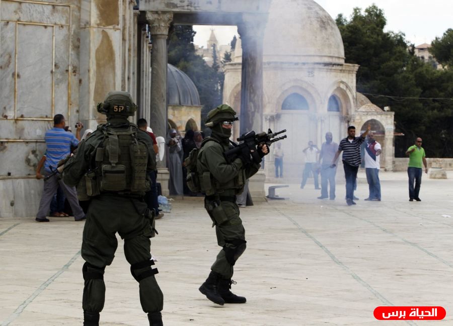 فتوح يحذر من عواقب انتهاكات الاحتلال بحق المقدسات في القدس