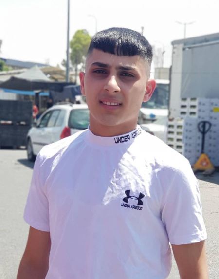 الاحتلال يفرج الأسير محمد منصور من جنين