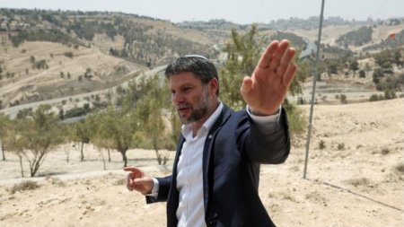سموتريتش يدفع نحو تخصيص مئات الملايين للمستوطنات