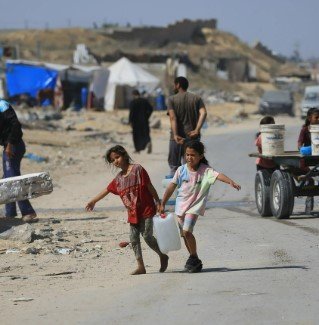 العطش يهدد النازحين في غزة