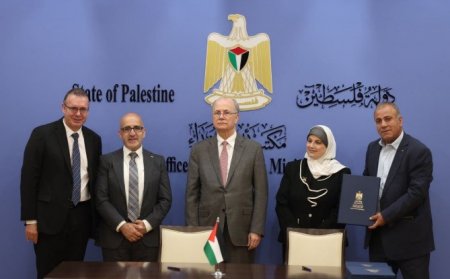 توقيع منح بقيمة 10 ملايين دولار لدعم الطرق والبنية التحتية والصحة وترميم المباني في القدس والضفة