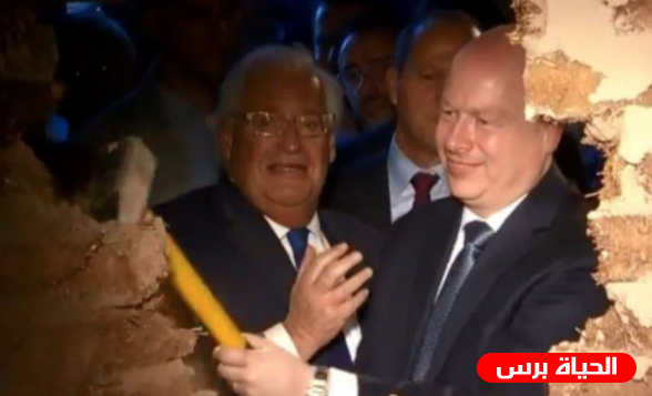 بالصور .. مسؤولون أمريكيون يفتتحون نفقاً تحت منازل الفلسطينيين في القدس