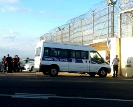 هيئة الأسرى: تشغيل خط الهاتف العمومي في قسم الأسرى الأطفال في الدامون