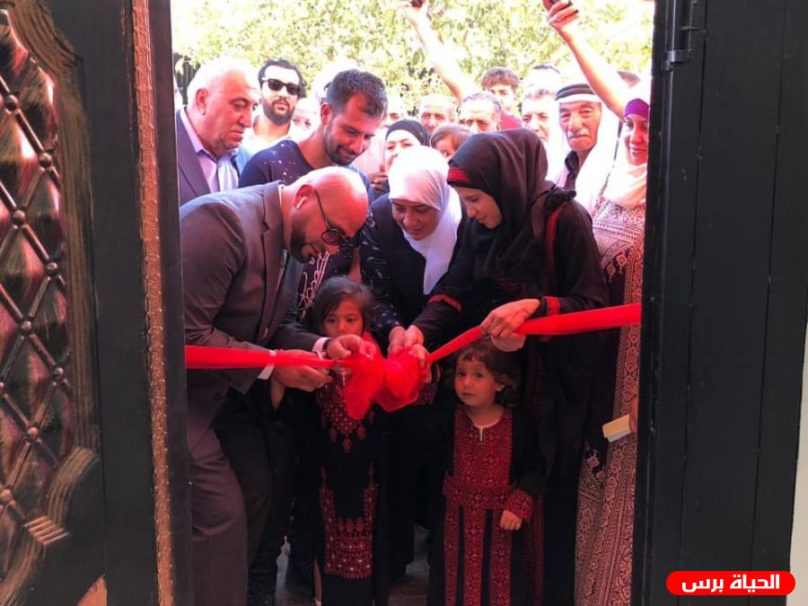 بحضور غنام وأبو العسل صندوق الاغاثة يسلم عائلة رشايدة منزلها الجديد