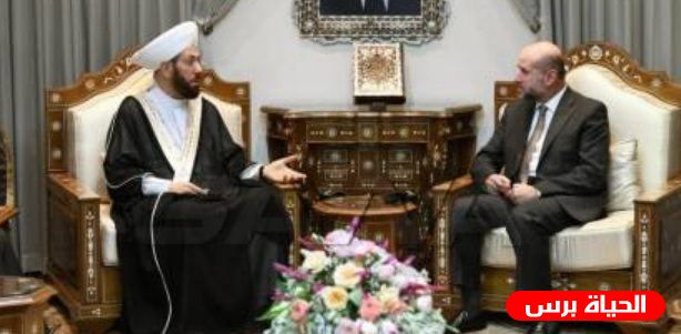 الهباش خلال لقائه مفتي سوريا في دمشق: نتمنى عودة سوريا سريعًا إلى موقعها الطبيعي في المنظومة العربية