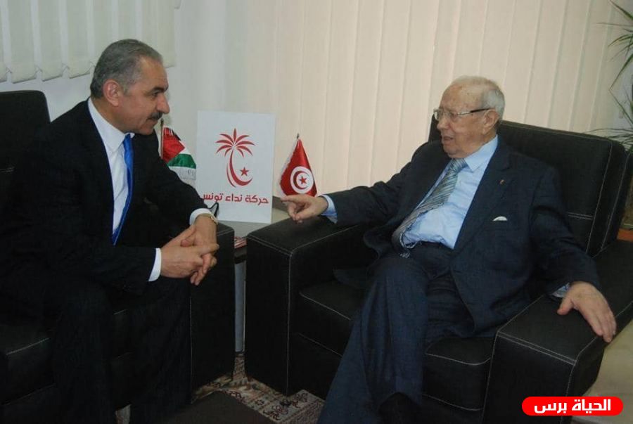 رئيس الوزراء يقدم واجب العزاء بالرئيس التونسي