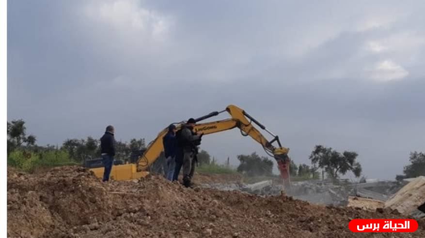 الاحتلال يخطر بهدم منزل ومتنزه قيد الإنشاء شمال نابلس 