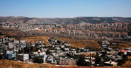 Israeli work on illegal settlements continue at expense of Palestinian agricultural land