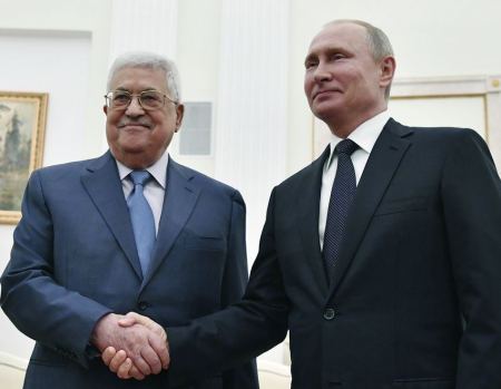Russian president reaffirms principal stance on solving the Palestinian question
