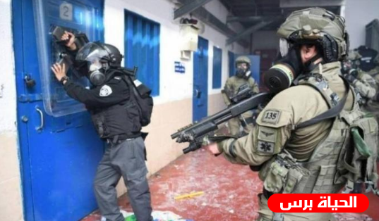 قوات خاصة تقتحم قسم 5 في سجن ريمون