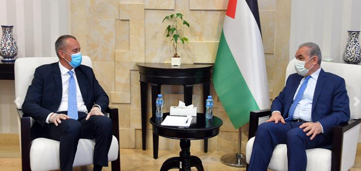 ميلادينوف: دخل السلطة الفلسطينية انخفض بنسبة 80% 