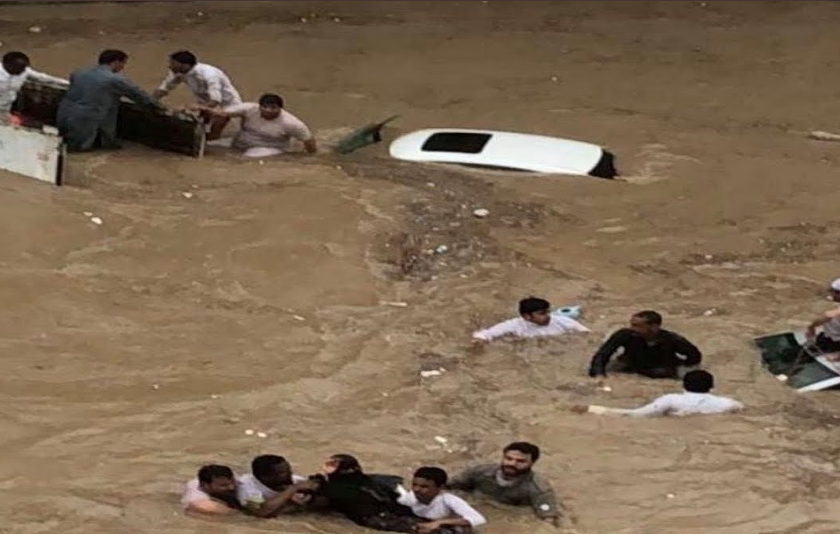 الطائف تغرق : حالة إستياء بسبب غرق الطائف بعد هطول الأمطار