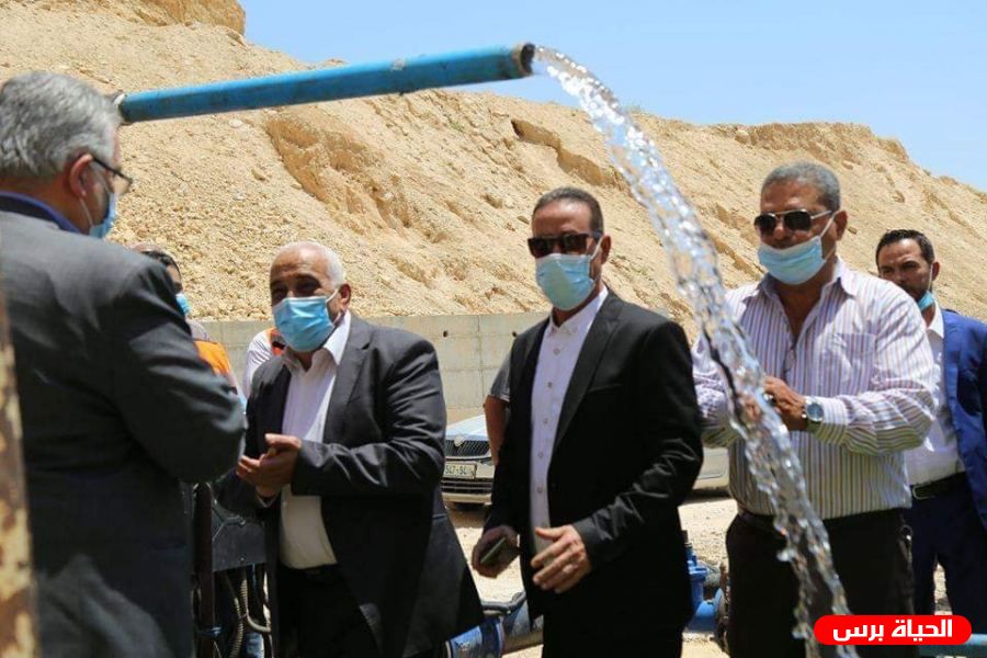 غنيم وأبو العسل يفتتحان بئر مياه عقبة جبر جنوب أريحا
