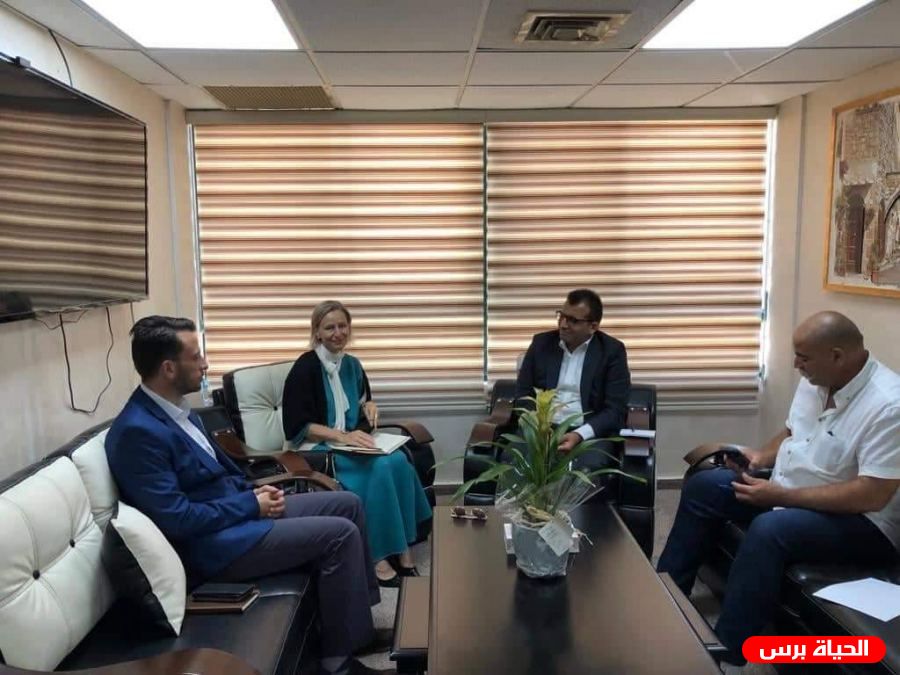 دائرة شؤون اللاجئين 