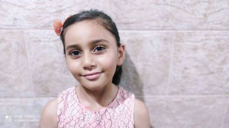 في حظيرة الأغنام: بقلم الطفله الفلسطينية "لانا أسامة المصري"