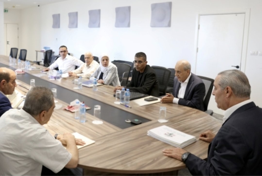 اللجنة المركزية تتابع أوضاع شعبنا الصعبة وتتخذ سلسلة إجراءات داخلية