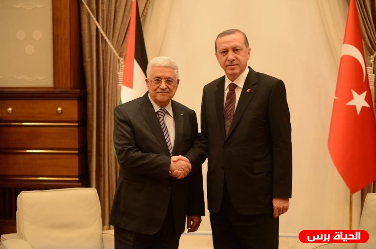 الرئيس عباس يتلقى اتصالا هاتفيا من نظيره التركي أردوغان