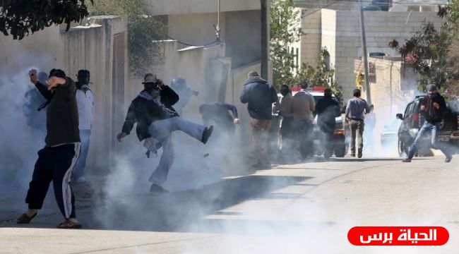 اصابة 4 شبان برصاص الاحتلال والعشرات بالاختناق خلال قمع الاحتلال مسيرة كفر قدوم