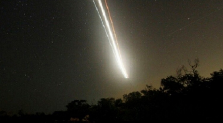 اليابان : رصد جسم فضائي غريب قبل اصطدامه في الأرض