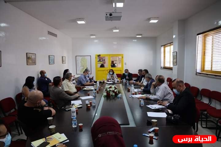 وزيرة الصحة تترأس اجتماعاً للجنة كورونا الوطنية لمناقشة عدد من القضايا