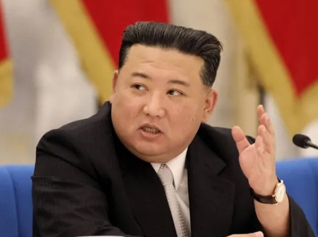 كوريا الشمالية تعلن وقوفها بجانب الصين ضد "التدخل الأمريكي الوقح"