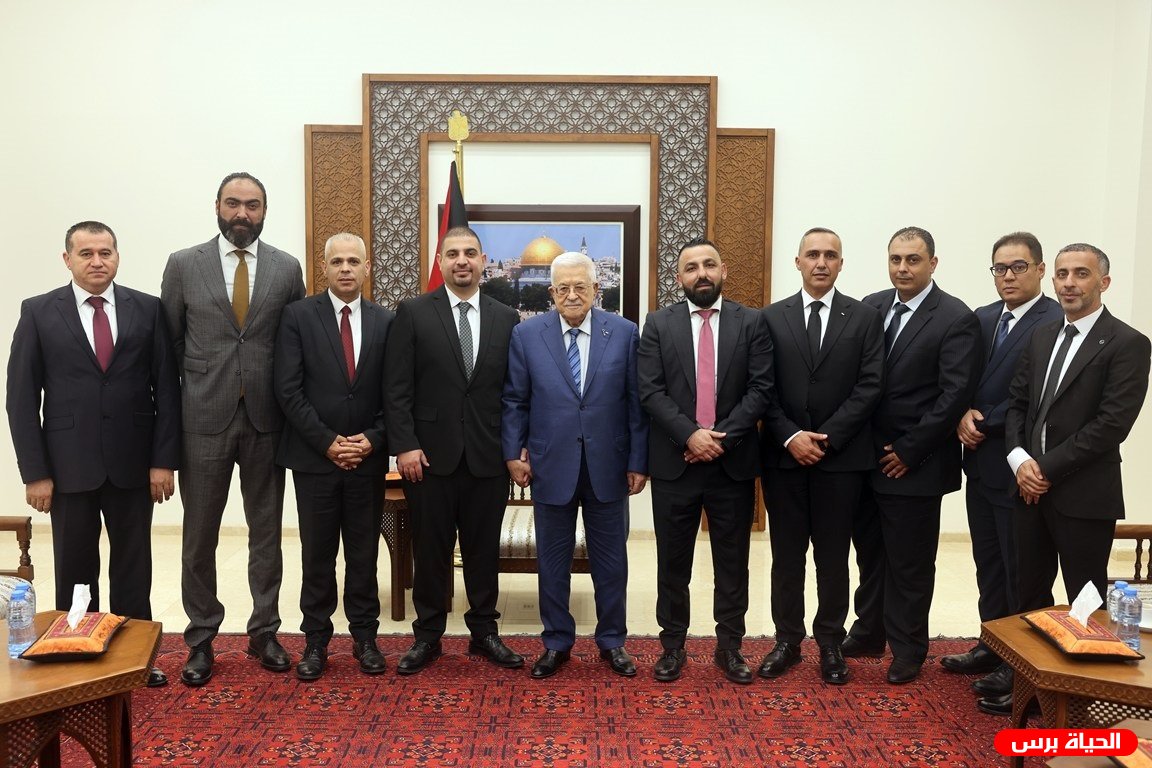 الرئيس عباس يستقبل وفد نقابة المحامين ويشيد بدورها في ترسيخ الديمقراطية وسيادة القانون