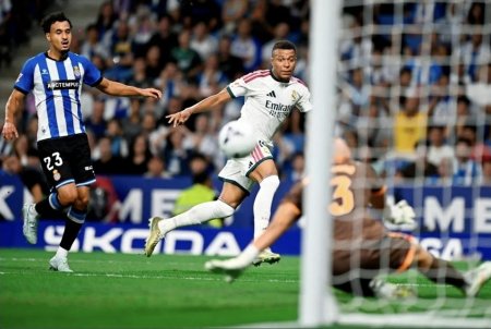 كارلوس إسبي ينقذ ريال مدريد في اللحظات الأخيرة ويمنح مورينيو بداية مثالية