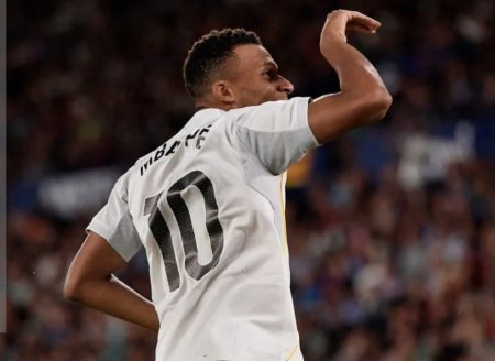 مبابي يقود ريال مدريد لاكتساح ريال سوسيداد برباعية في الدوري الإسباني