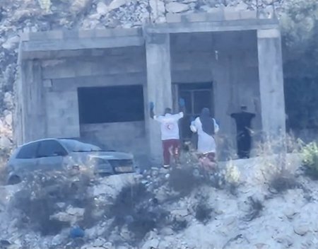 3 شهداء بغارة جوية على منزل في جنين