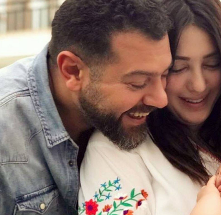 كندة علوش تنشر صورة جديدة لطفلتها حياة