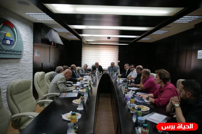 الرجوب يبحث مع القطاع الخاص آليات توفير الدعم للأندية