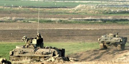 Israeli military vehicles infiltrate southern Gaza borders, raze lands 