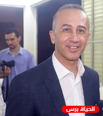 السفير محمد عريقات يهاتف الصحفية اللوح للإطمئنان على صحتها
