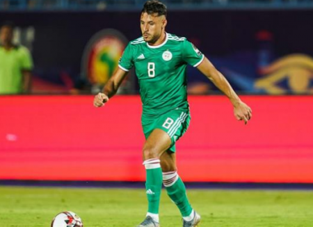 يوسف البلايلي يلعب لصالح الأهلي المصري